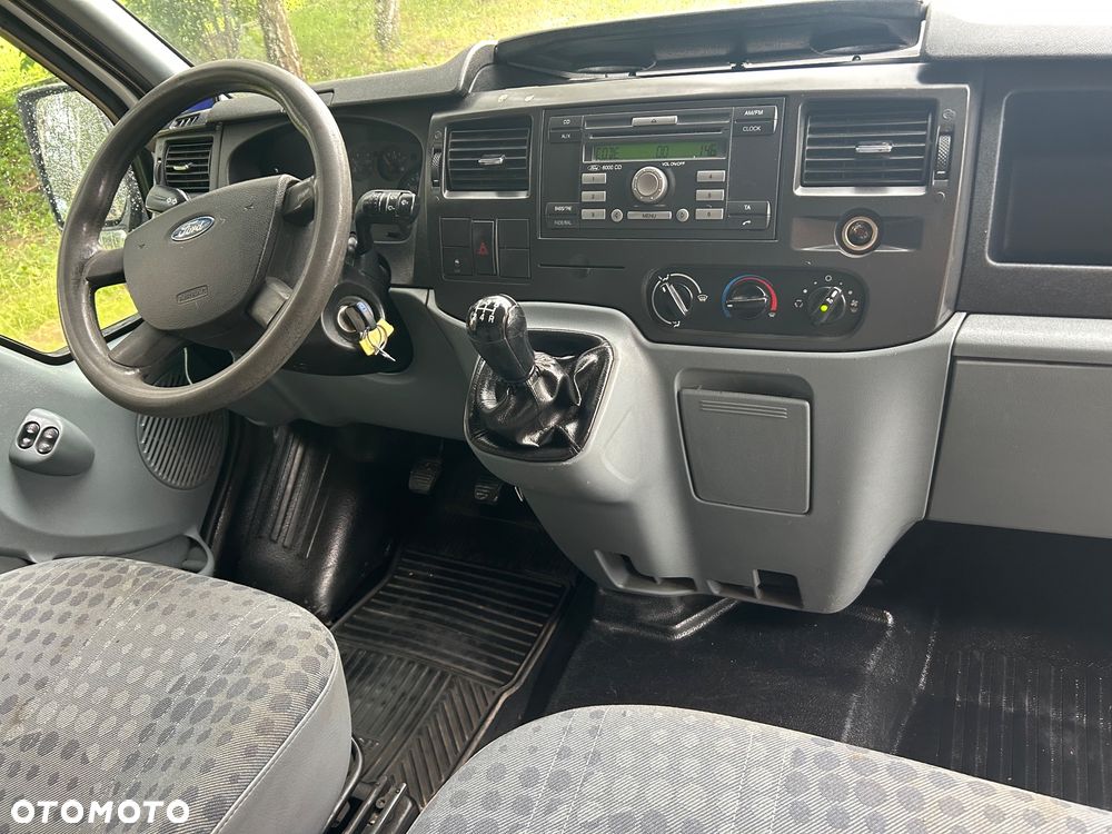 Ford Transit - 21