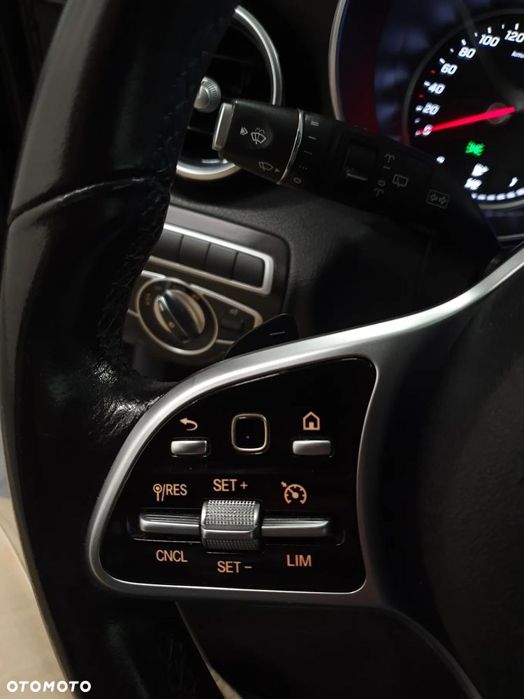 Mercedes-Benz Klasa C 220 d T 9G-TRONIC - 21