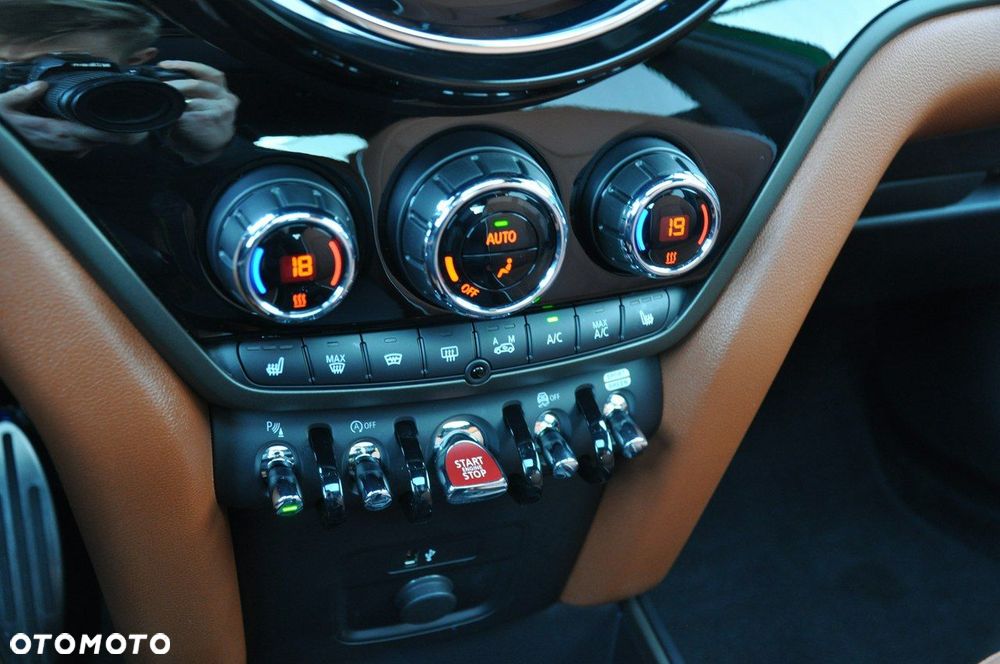 MINI John Cooper Works - 24