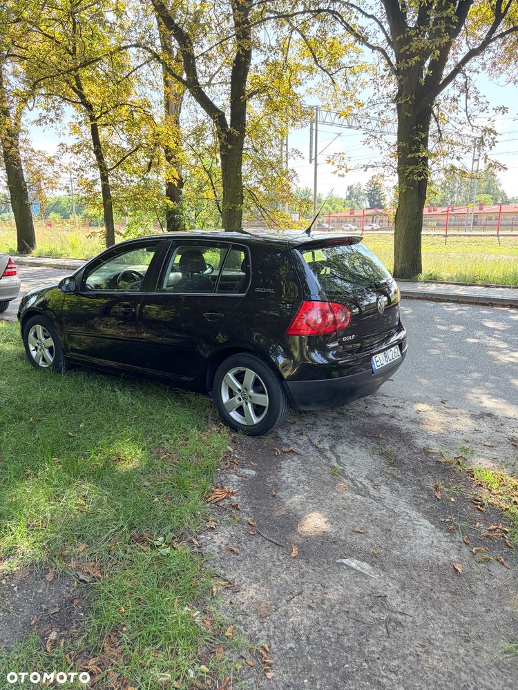 Volkswagen Golf 1.6 Goal - 1