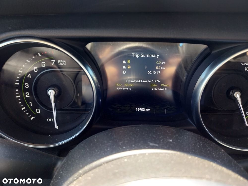 Jeep Wrangler - 7