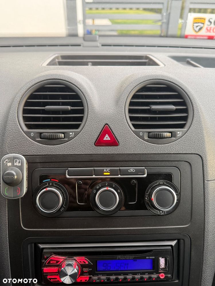 Volkswagen Caddy - 15