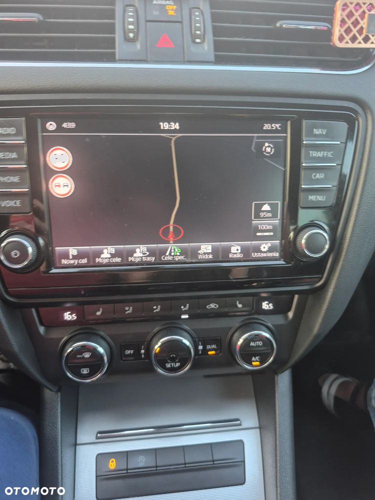 Skoda Octavia 2.0 TDI Elegance - 32