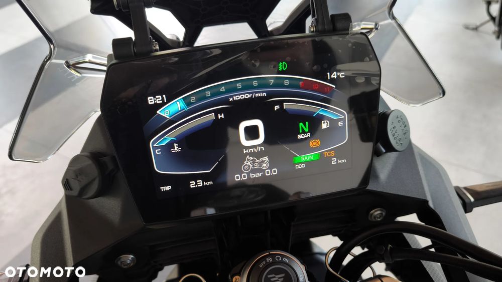 VOGE 900DSX - 12