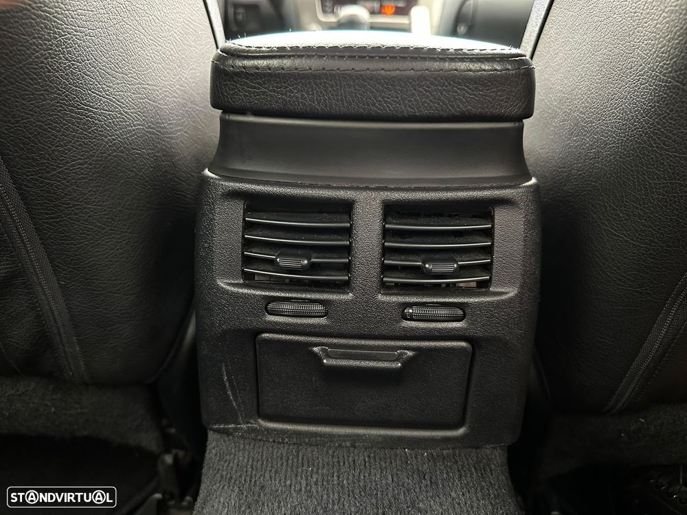 Lexus IS 220 d Base L6 - 22