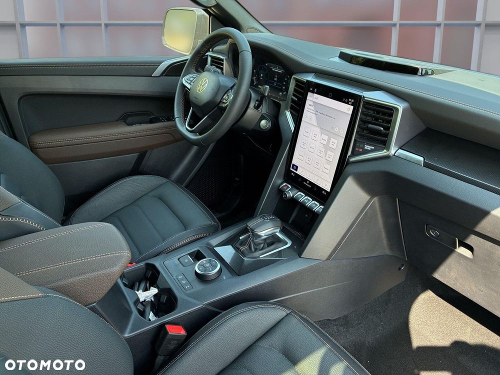 Volkswagen Amarok - 12