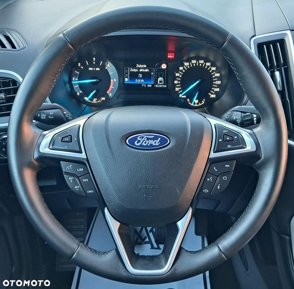 Ford S-Max - 19