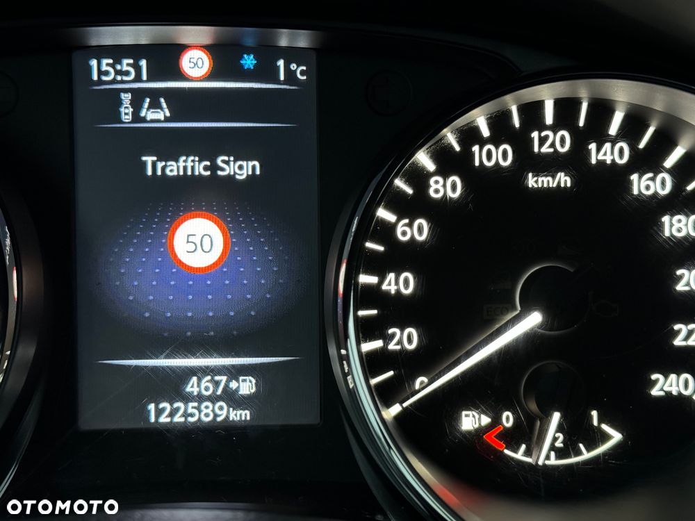 Nissan Qashqai 1.6 DCi N-Connecta - 13