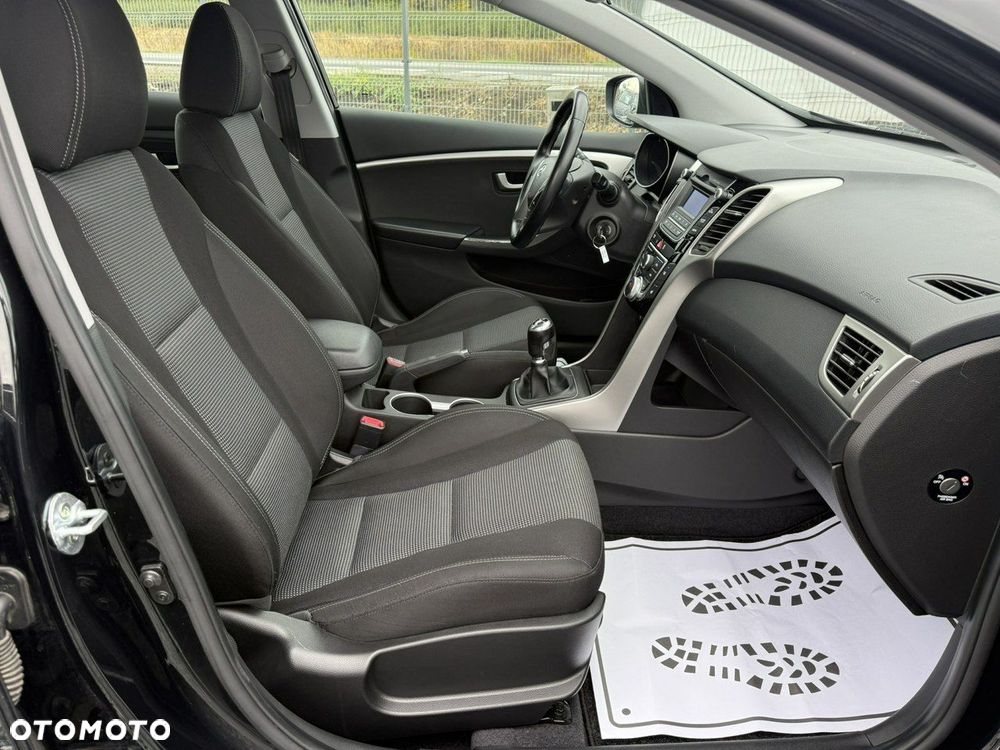 Hyundai i30 1.4 Fifa World Cup Edition - 15