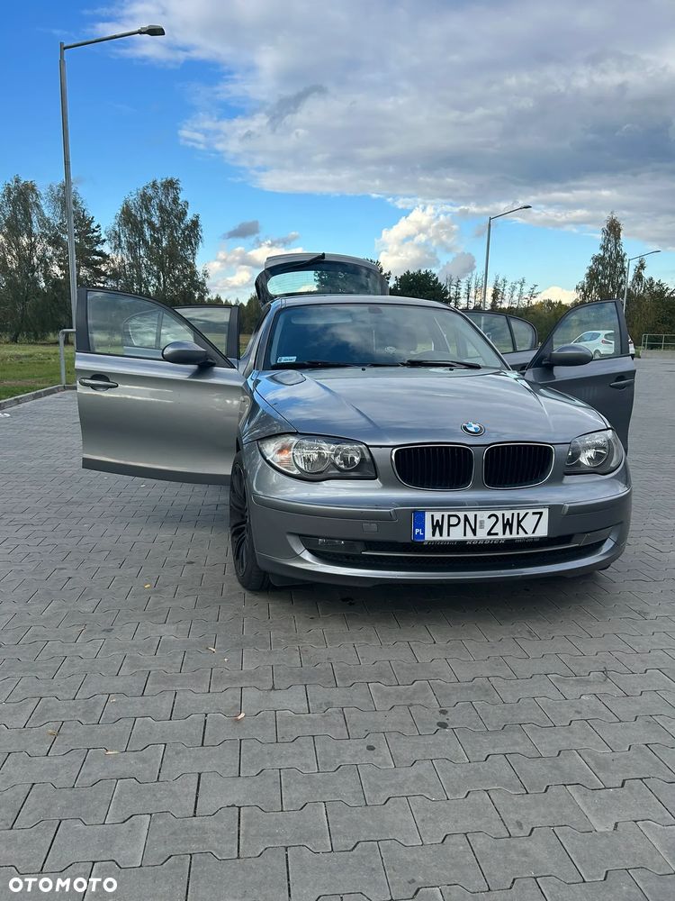 BMW Seria 1 116i - 16