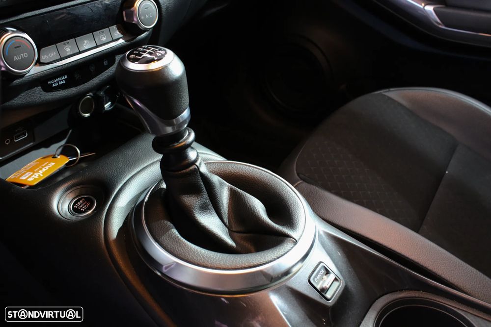 Nissan Juke 1.0 DIG-T N-Connecta - 18