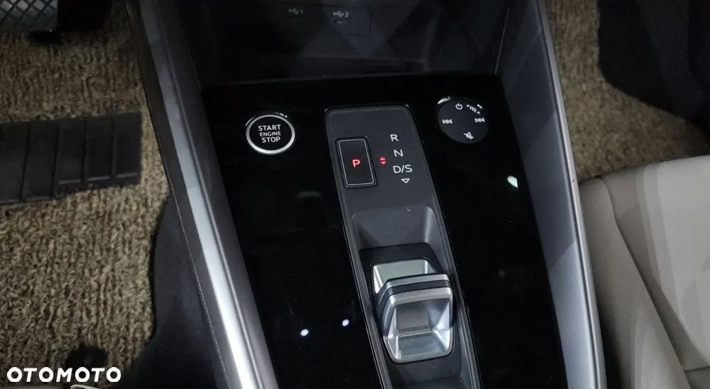 Audi A3 Limousine 40 TFSI quattro S tronic advanced - 9