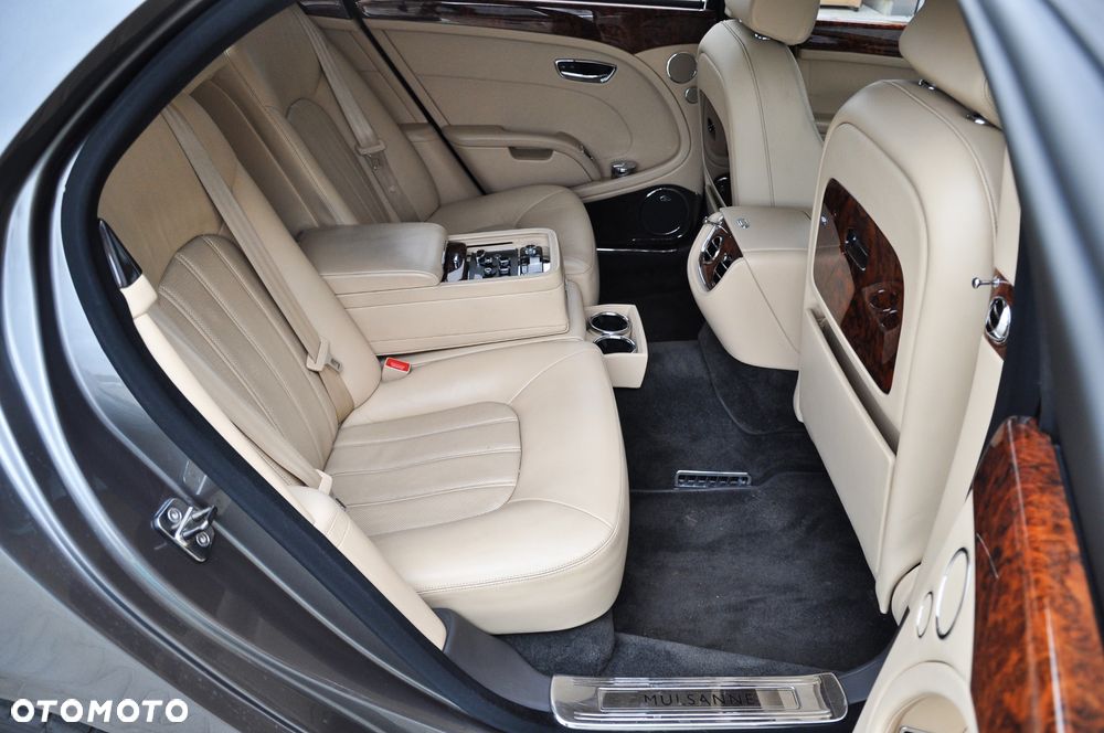 Bentley Mulsanne - 39