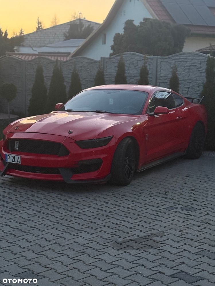 Ford Mustang 5.0 V8 GT - 2