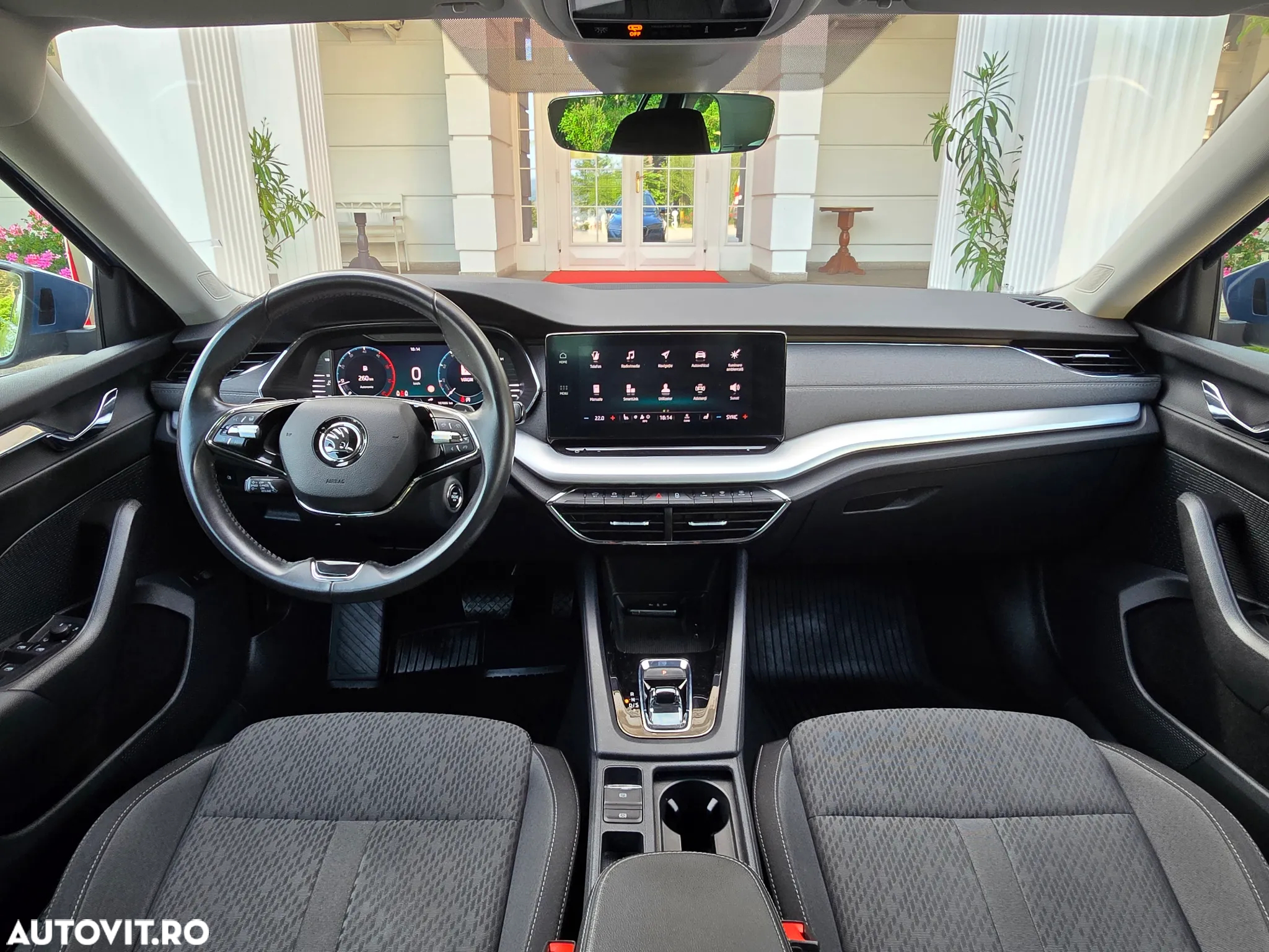 Skoda Octavia 2.0 TDI DSG First Edition - 9