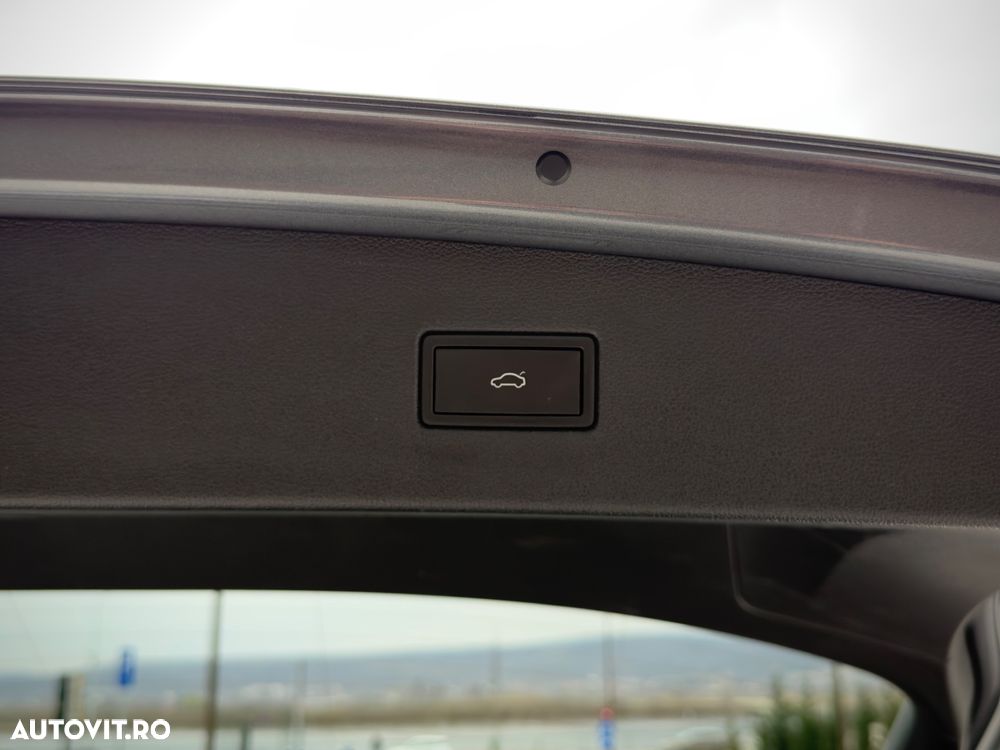 Volkswagen Tiguan 2.0 TDI SCR DSG IQ.DRIVE - 10