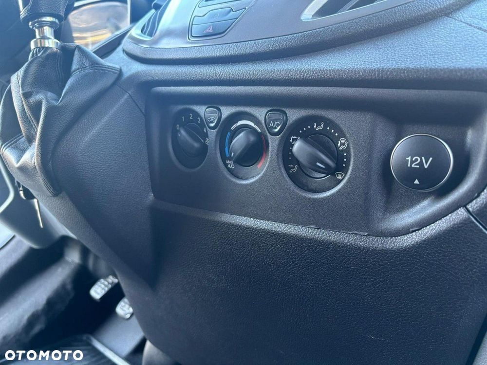 Ford Transit - 10