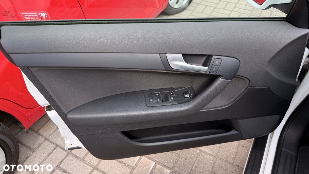 Audi A3 Sportback 1.6 TDI DPF Attraction - 18
