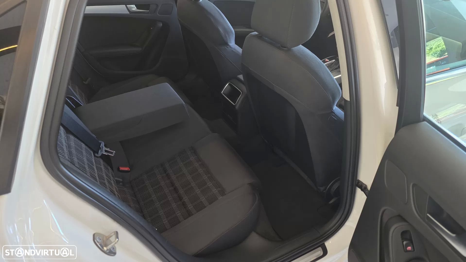 Audi A4 2.0 TDI S-line Multitronic - 43