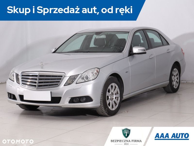 Mercedes-Benz Klasa E - 2