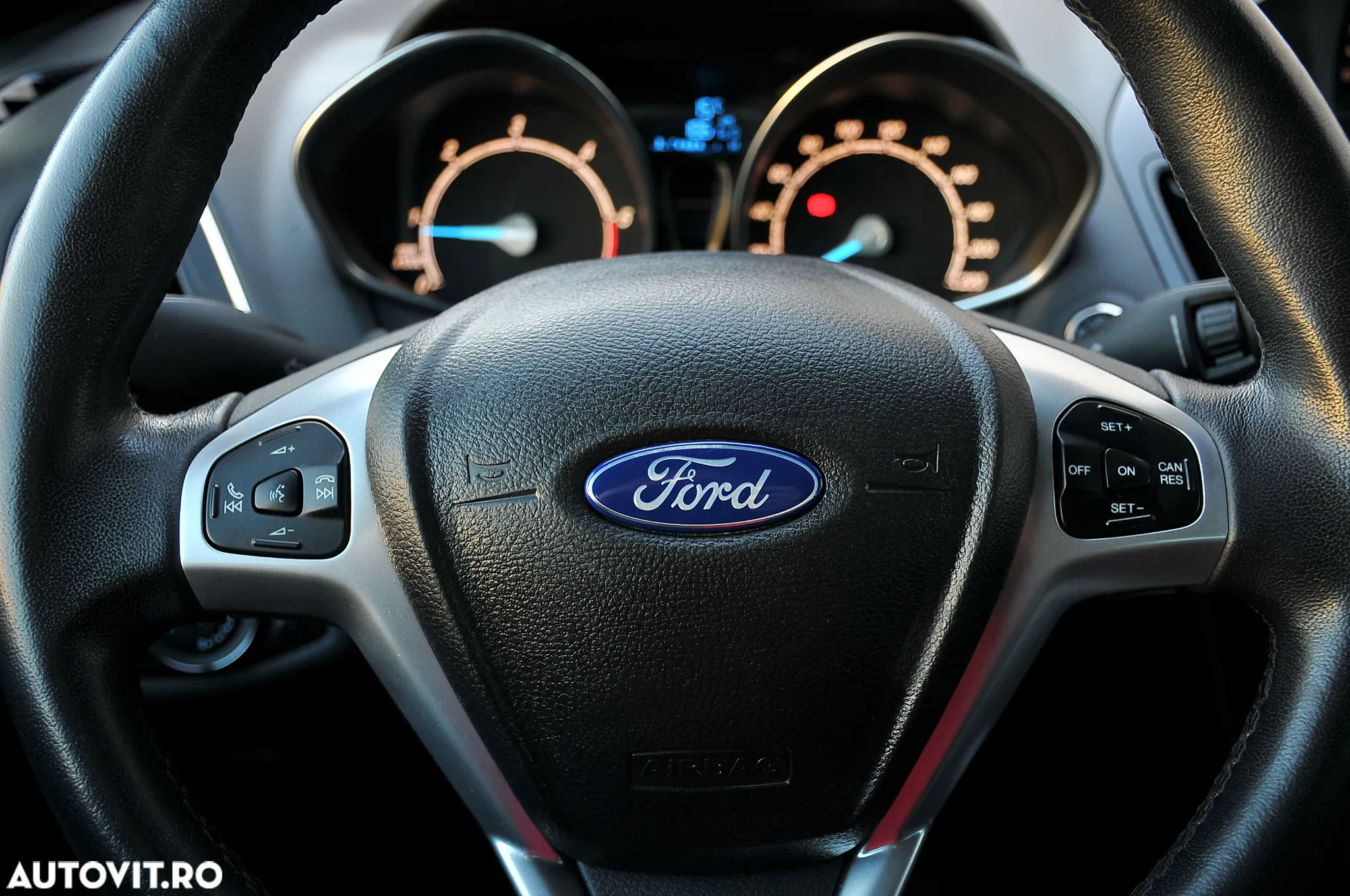 Ford B-Max 1.6 TDCi DPF Titanium - 21