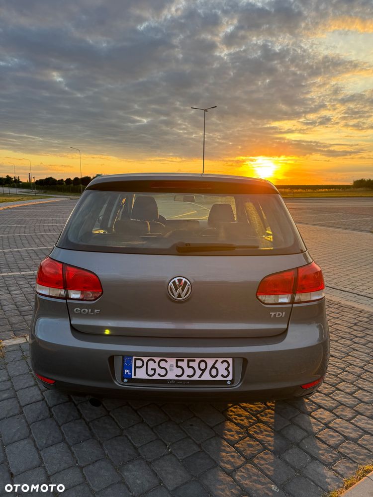 Volkswagen Golf 1.6 TDI BlueMot Comfortline - 9