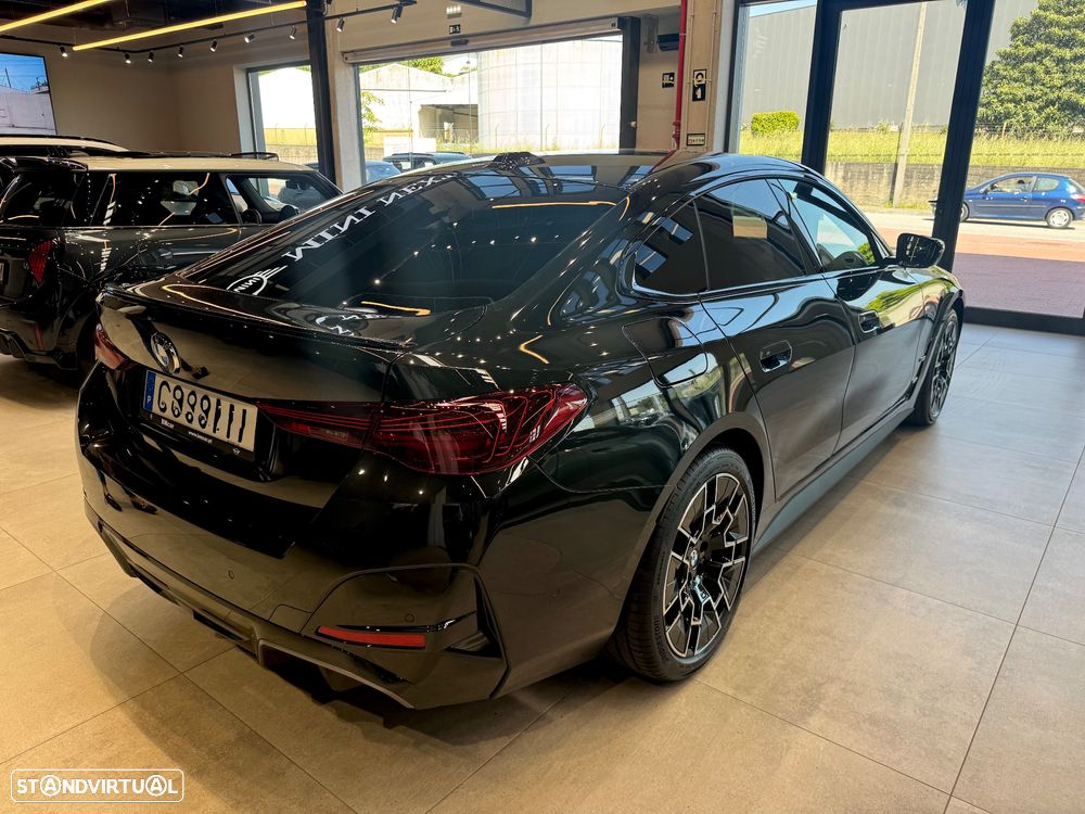 BMW i4 eDrive40 Pack Desportivo M Pro - 6