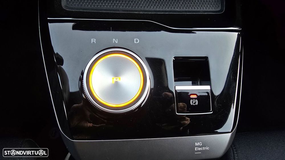 MG MG4 64 kWh Luxury - 50