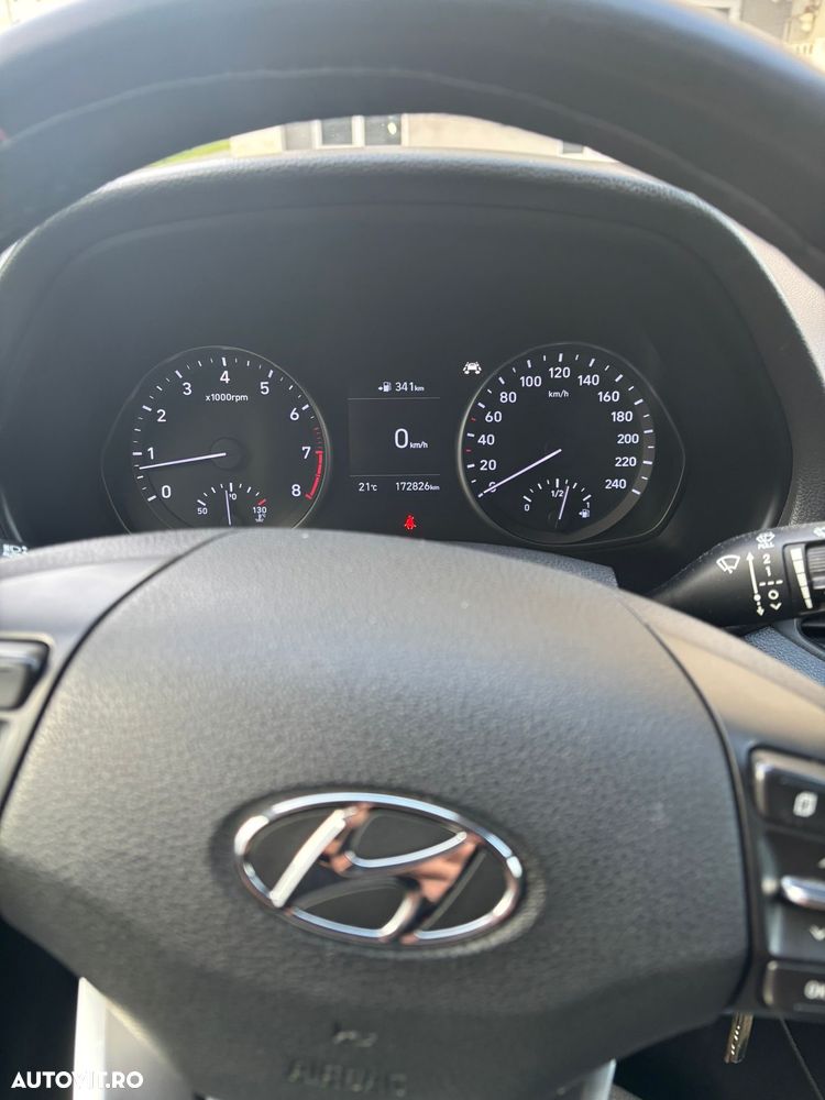 Hyundai i30 1.4 100CP 5DR M/T Comfort - 8