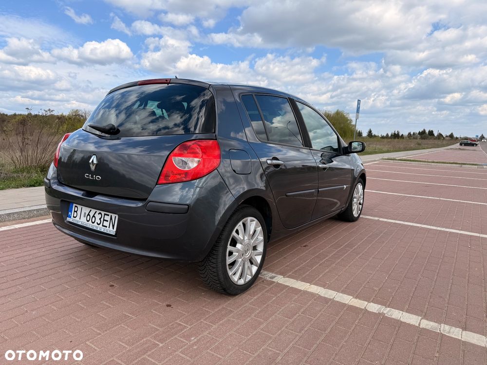 Renault Clio 1.5 dCi Dynamique - 6
