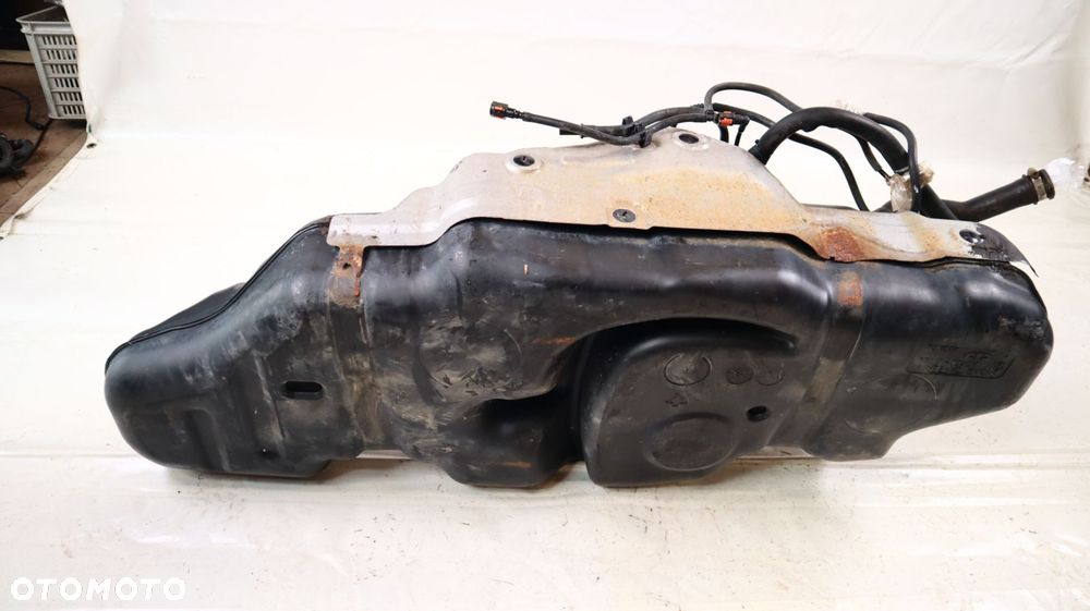 TOYOTA LAND CRUISER 200 4.5 V8 08- ZBIORNIK PALIWA 77111-0BA00, 77010-60171 - 10
