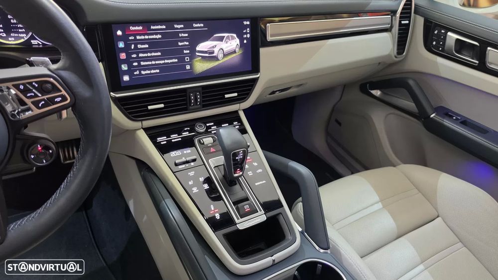 Porsche Cayenne Turbo S E-Hybrid - 12