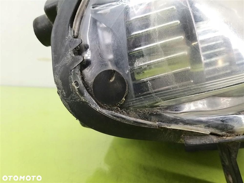 Reflektor lampa przód prawa Alfa Romeo 147 2004-2010 LIFT 89101231DX VALEO - 2