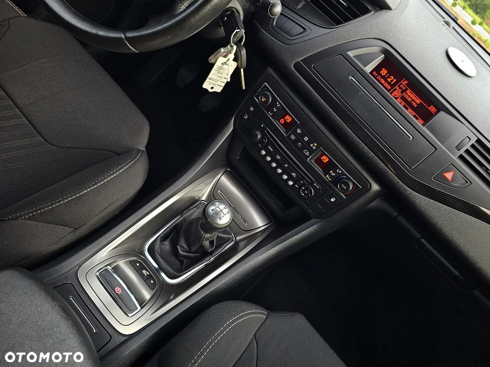 Citroën C5 2.0 16V Confort - 12