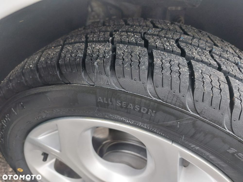 Citroën C3 1.2 PureTech Exclusive - 30