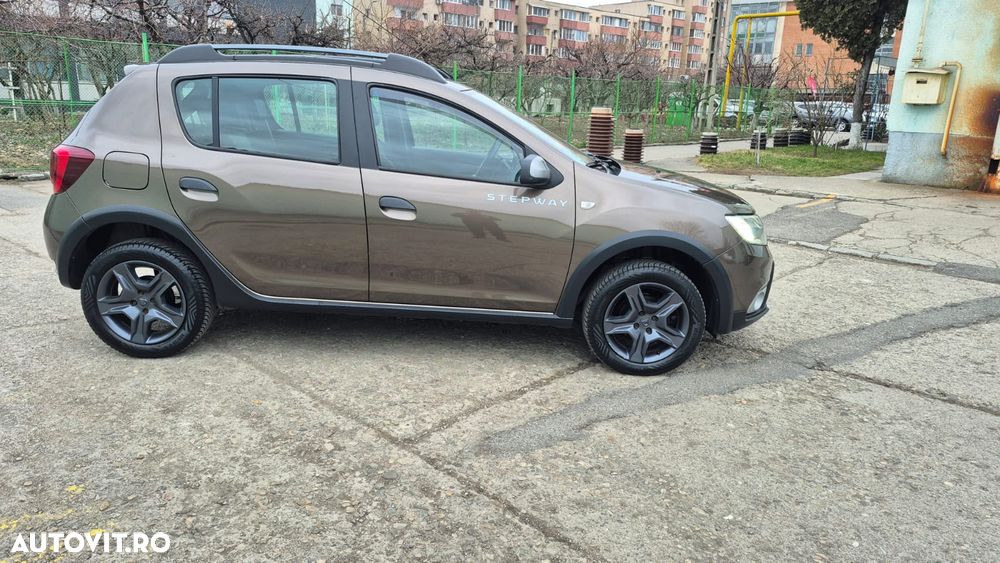 Dacia Sandero Stepway TCe 90 (S&S) Prestige - 6
