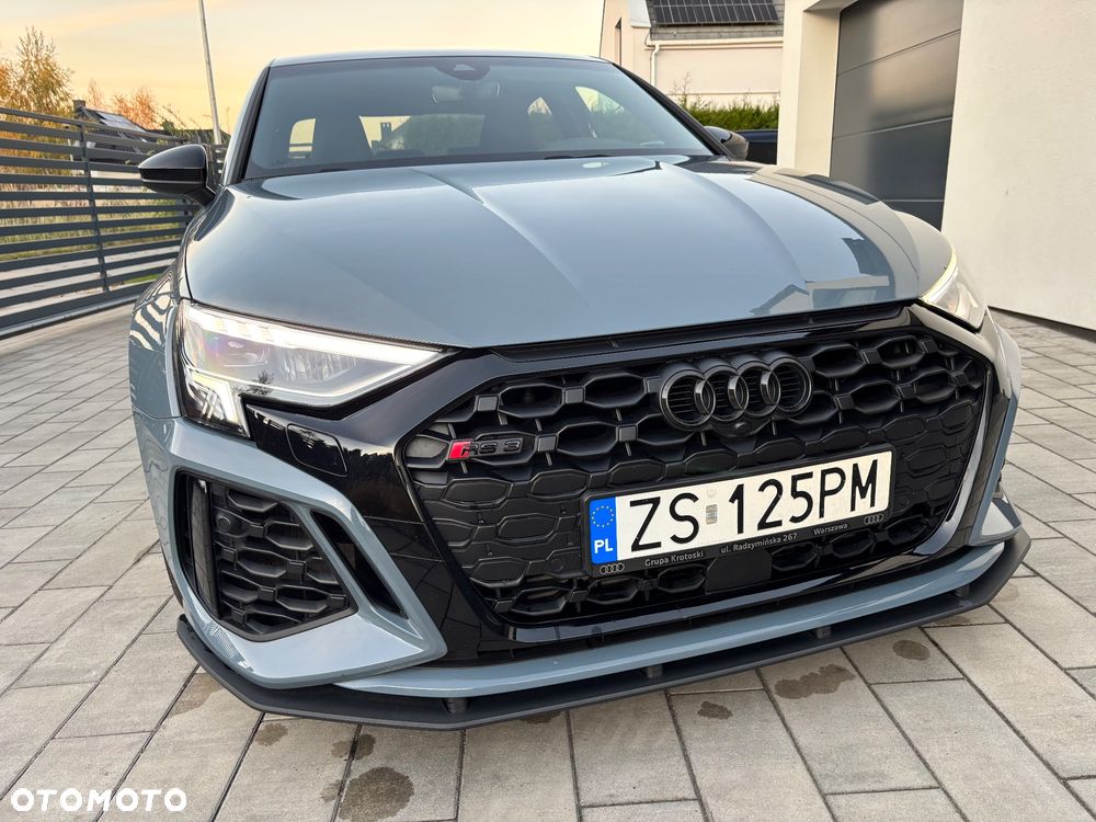 Audi RS3 Limousine - 15