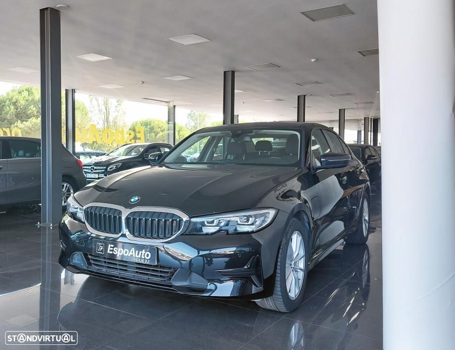 BMW 330 e Auto - 2