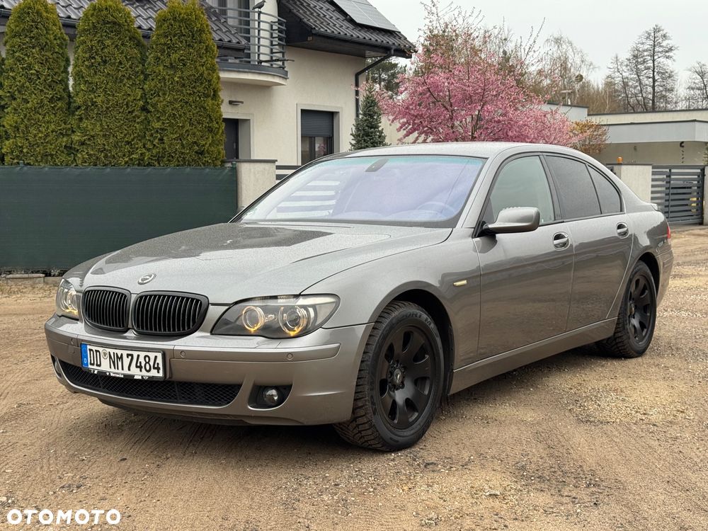 BMW Seria 7 750i L - 1