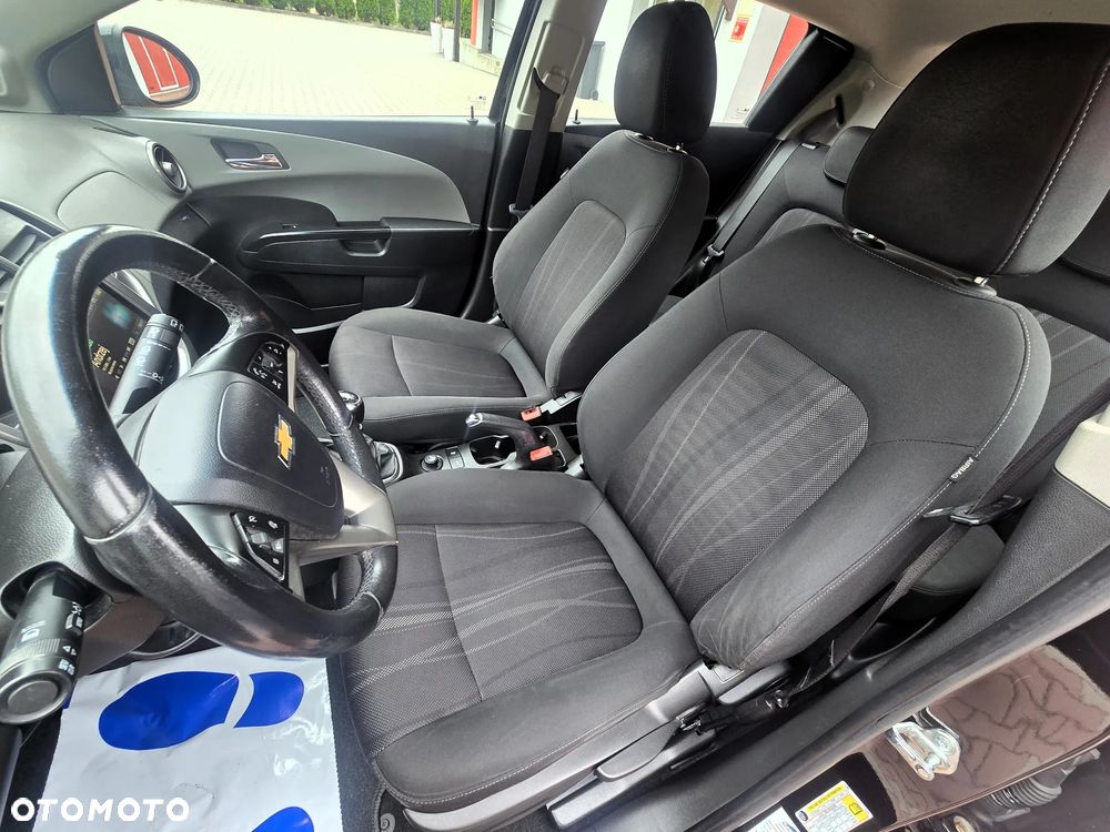 Chevrolet Aveo 1.6 LTZ S/S - 21