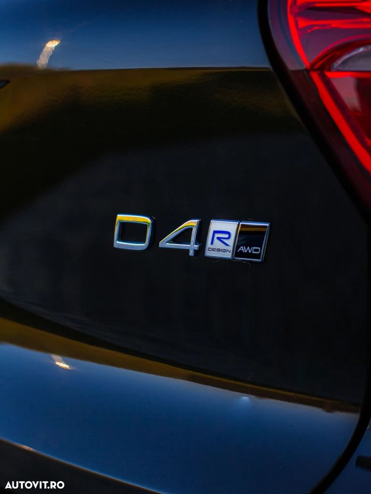 Volvo XC 40 D4 AWD R-Design - 7