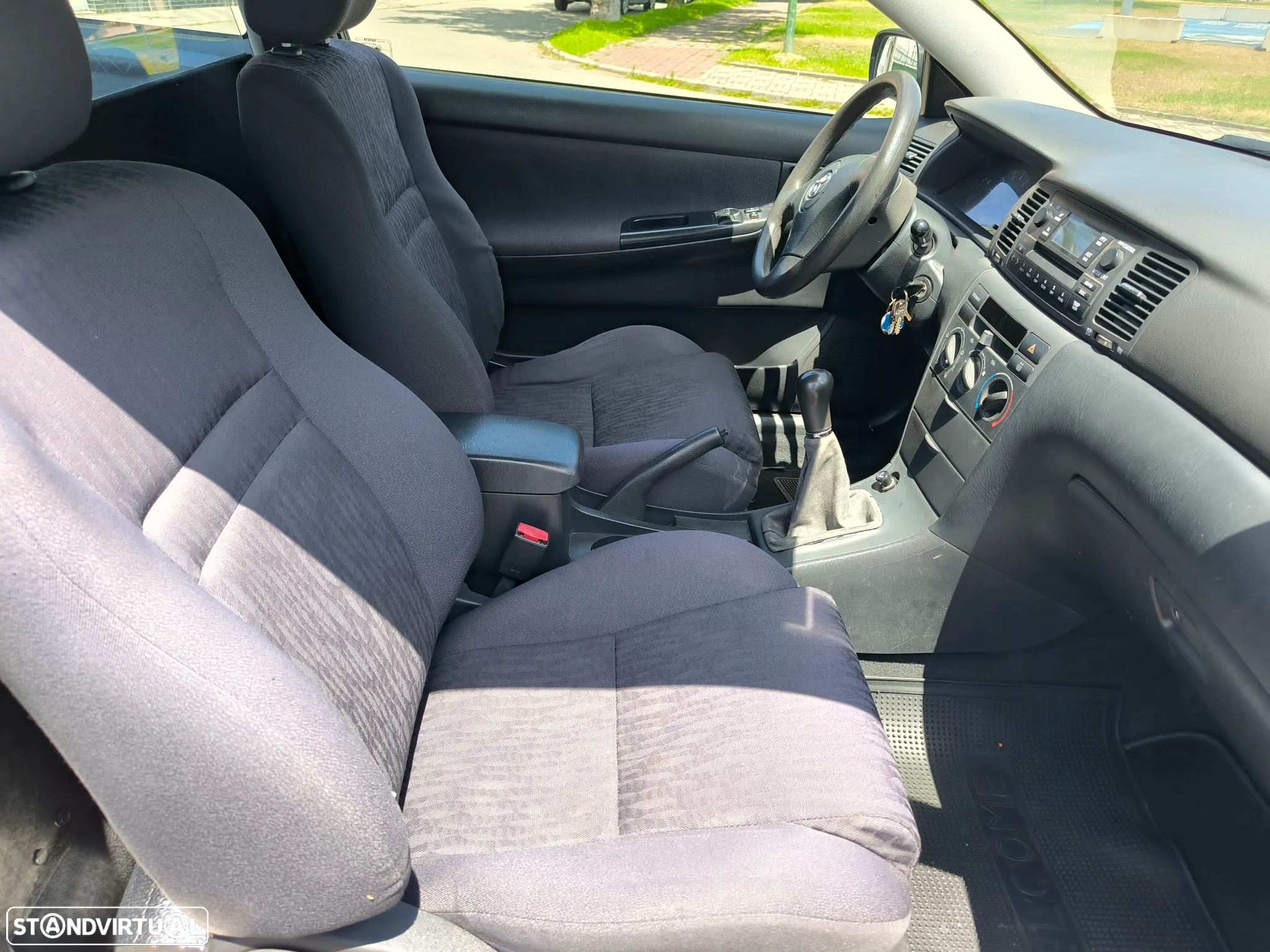 Toyota Corolla 2.0 D-4D Sol - 12