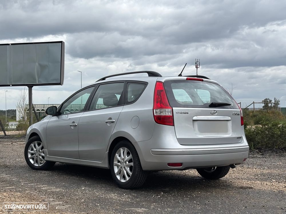 Hyundai i30 CW 1.6 CRDi STyle - 3