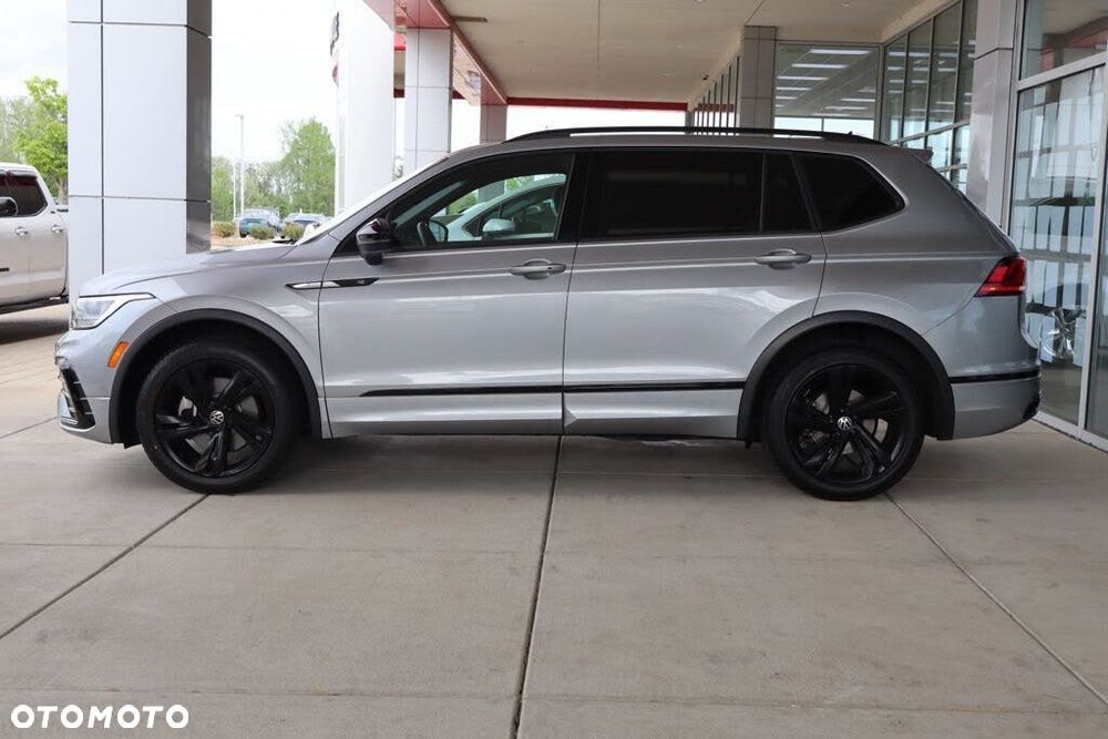 Volkswagen Tiguan - 9