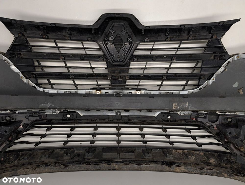 zderzak przód renault trafic lift 2021- - 11