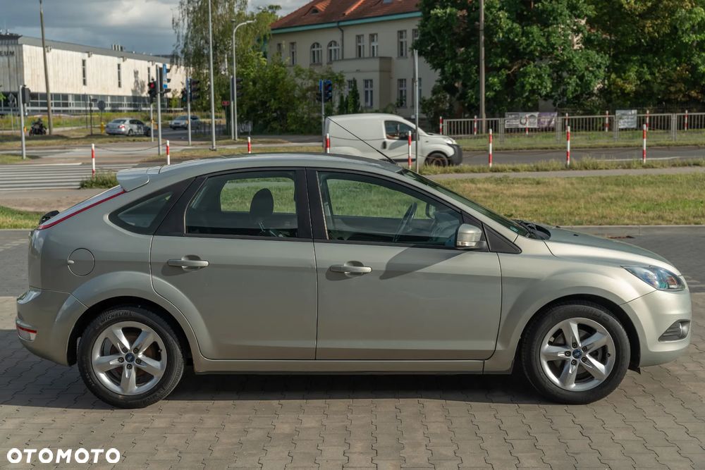 Ford Focus 1.6 Titanium - 9
