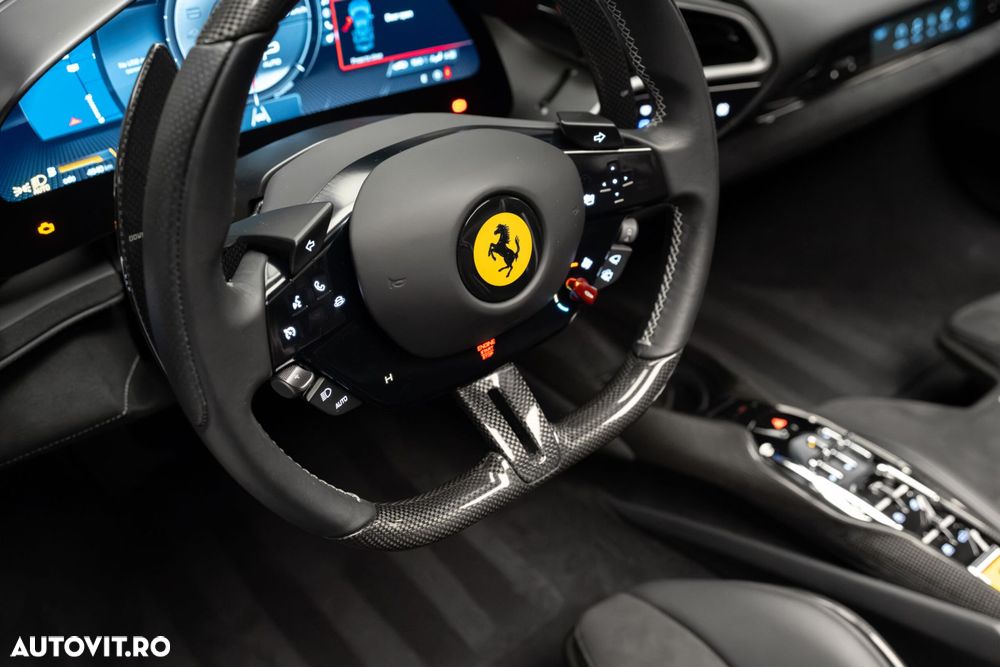 Ferrari 296 GTS - 14