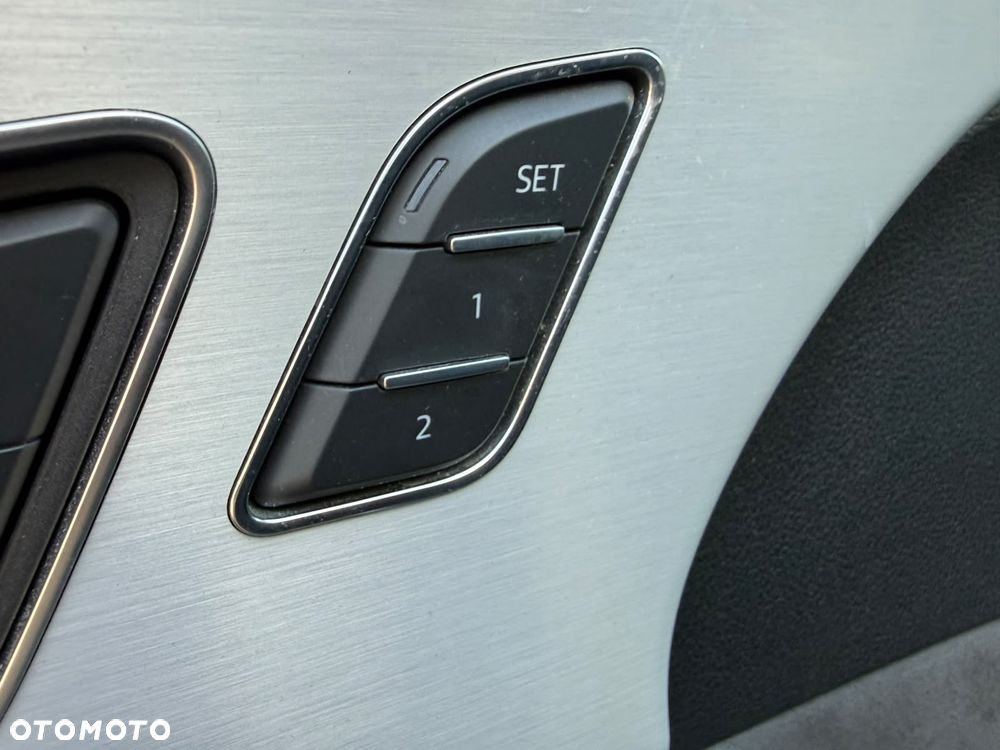 Audi SQ8 TDI quattro tiptronic - 24