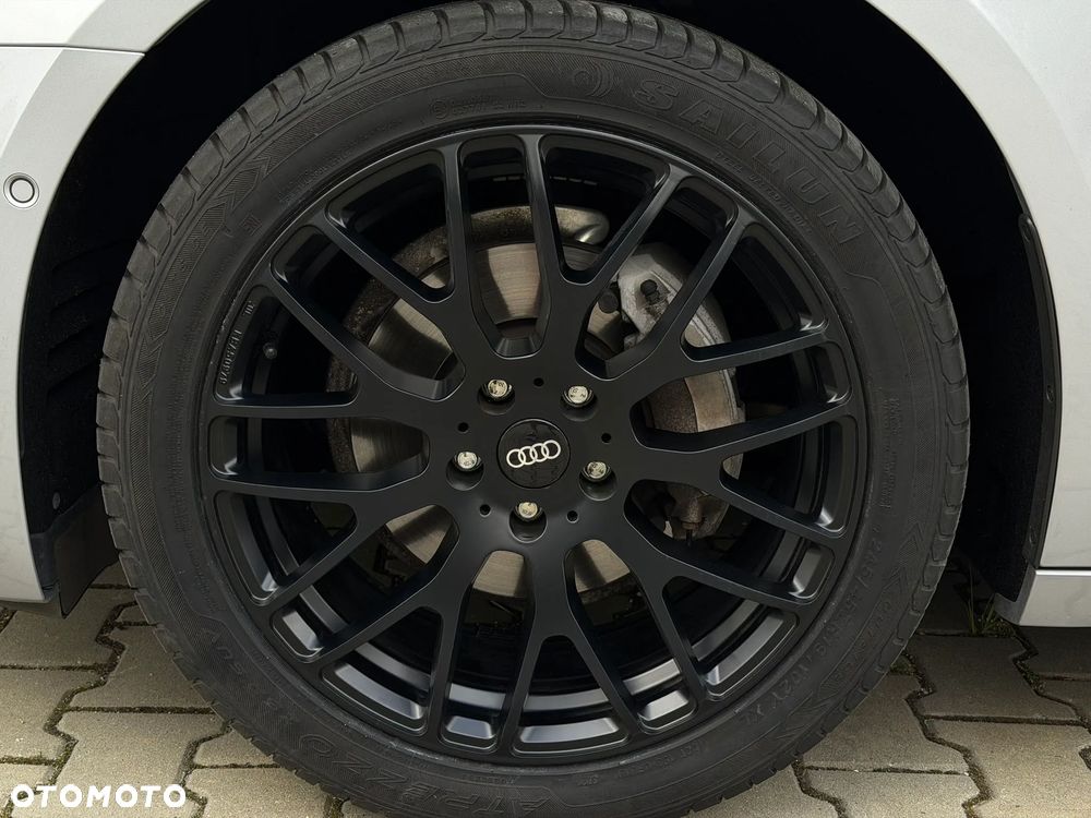 Audi A6 Avant 40 TDI quattro S tronic - 16