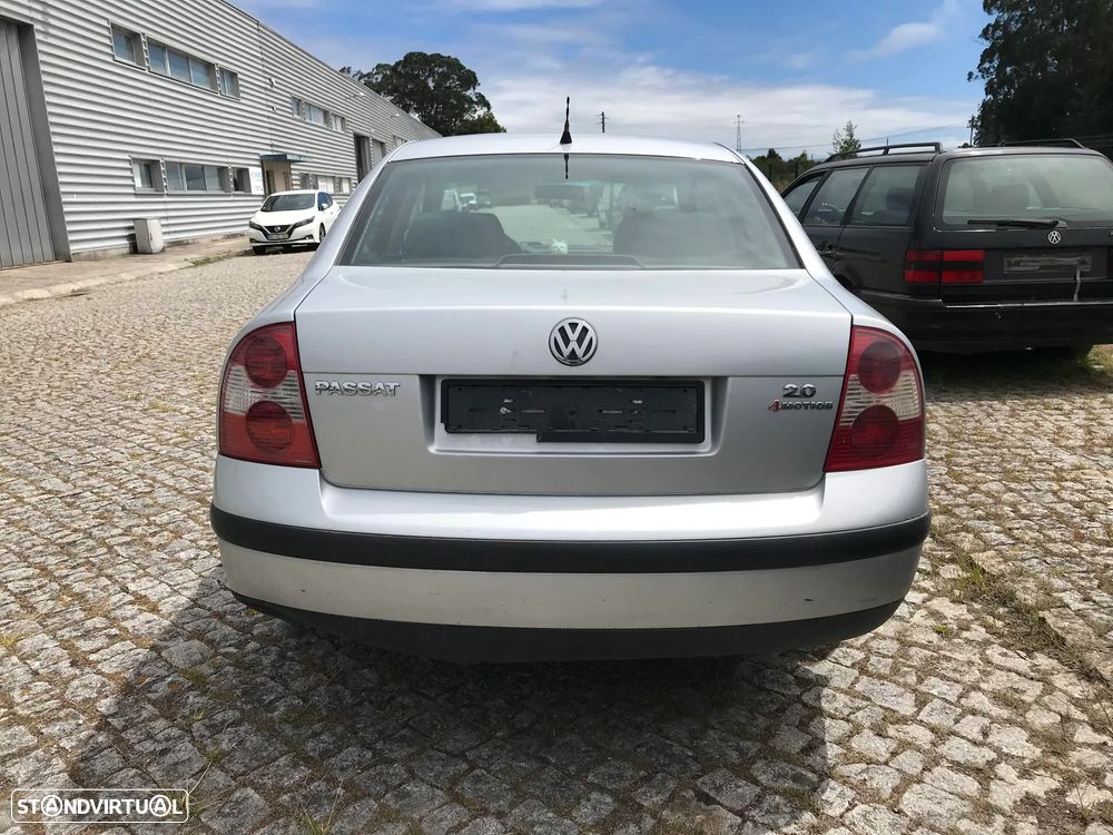 Volkswagen Passat 2.0cc 4Motion 2001 - Para Peças - 4